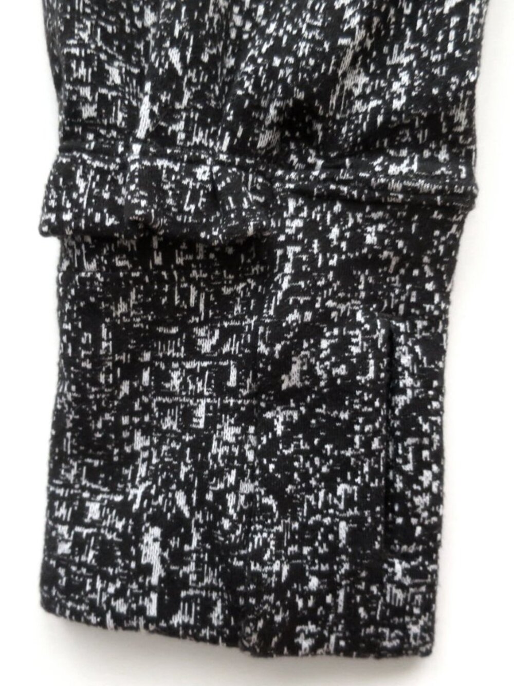 Lululemon Extra Mile Long Sleeve Running Top Jacquard Black & White Size 6 - Picture 8 of 11